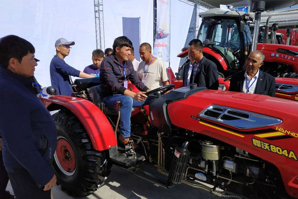 Two series of hanwo high horsepower and greenhouse King appeared in Xinjiang